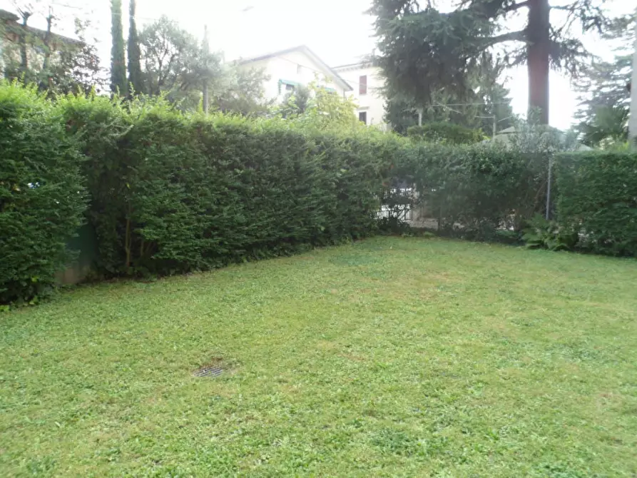 Immagine 3 di Villa in vendita  in giovanni miglioranza a Vicenza