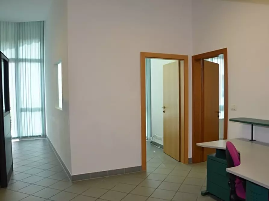 Immagine 1 di Ufficio in affitto  in Via Postgranz a Merano .Meran.
