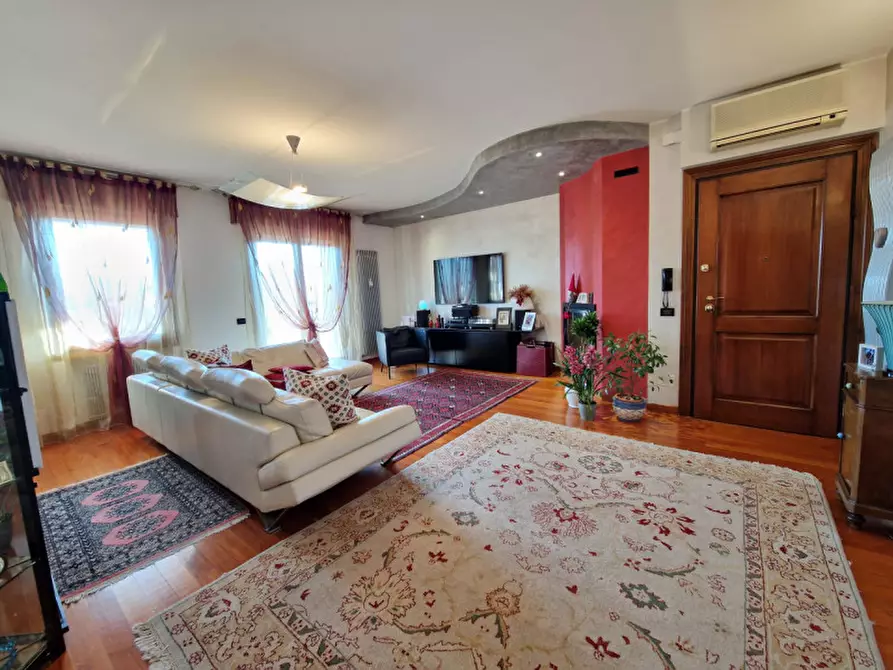 Immagine 1 di Appartamento in vendita  in Via Ansuino da Forlì a Padova