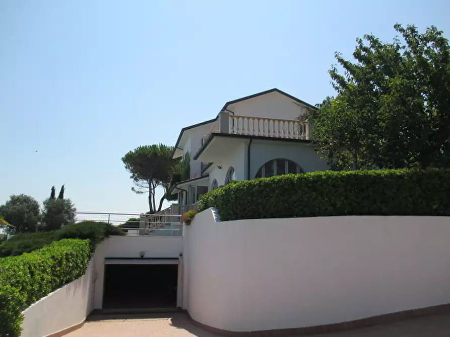 Immagine 8 di Casa indipendente in vendita  a Senigallia