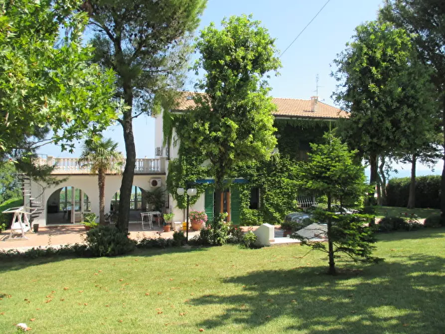 Immagine 9 di Casa indipendente in vendita  a Senigallia