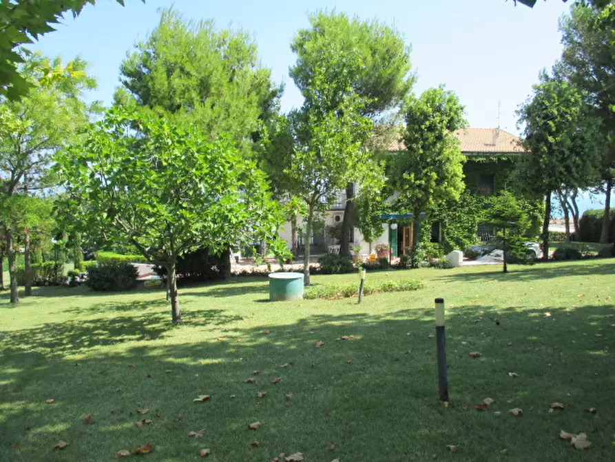 Immagine 10 di Casa indipendente in vendita  a Senigallia