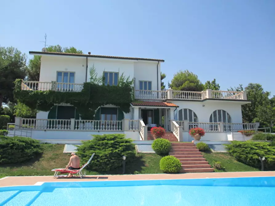 Immagine 16 di Casa indipendente in vendita  a Senigallia