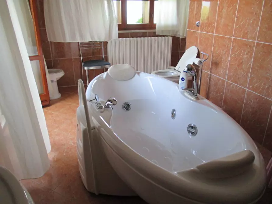 Immagine 33 di Casa indipendente in vendita  a Senigallia