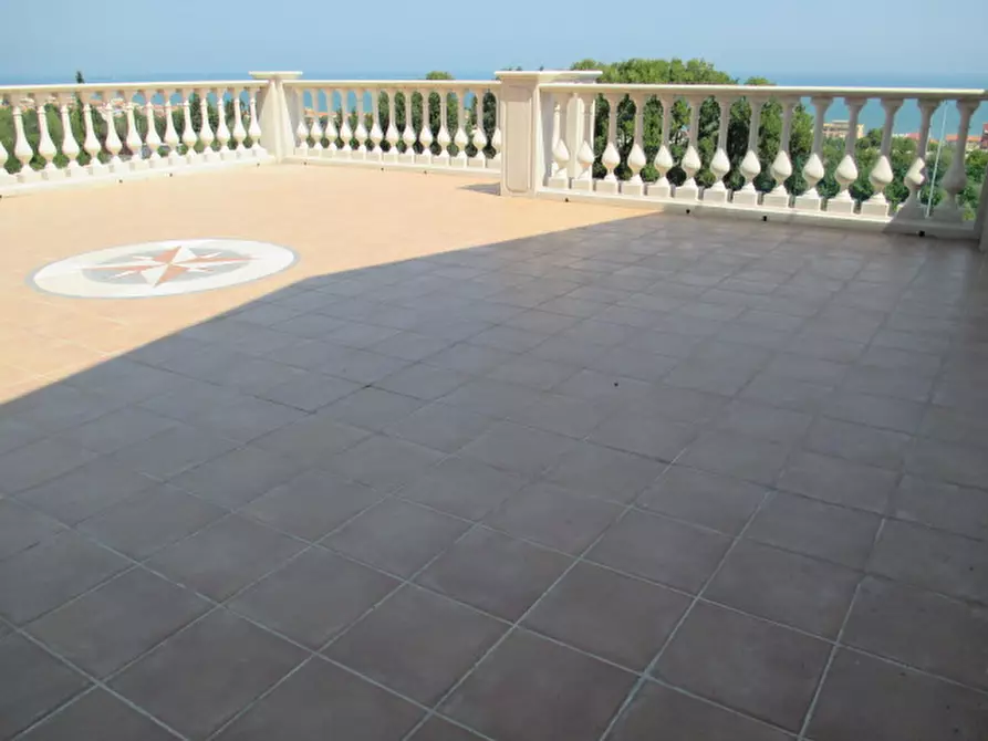 Immagine 36 di Casa indipendente in vendita  a Senigallia