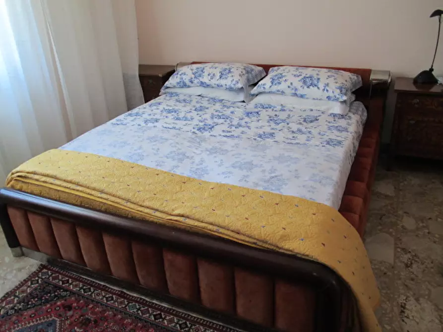 Immagine 39 di Casa indipendente in vendita  a Senigallia