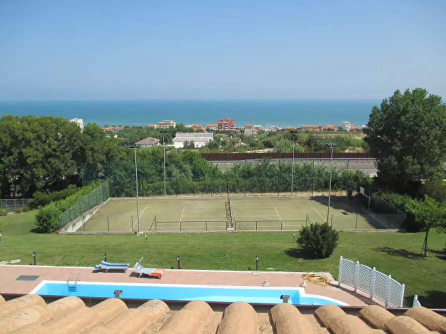 Immagine 42 di Casa indipendente in vendita  a Senigallia