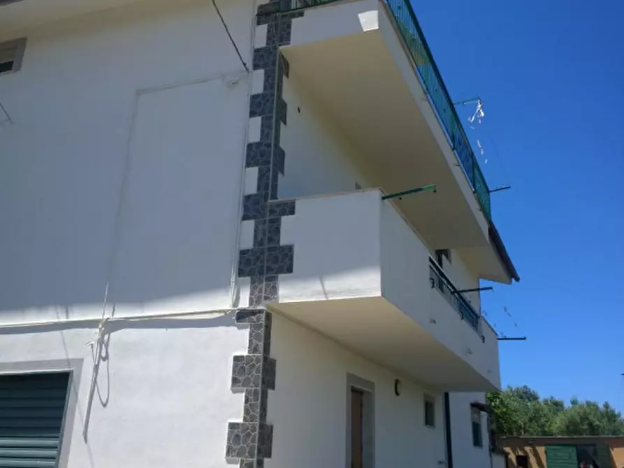 Immagine 17 di Villa in vendita  in VIA MASACCIO , 9 a Eboli