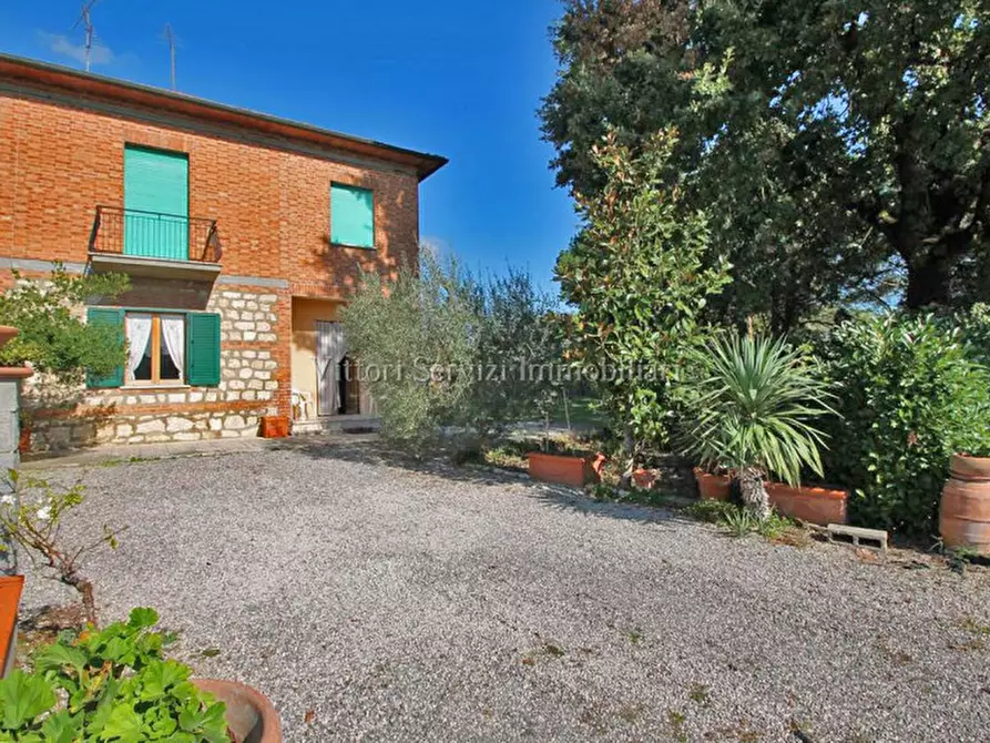 Immagine 1 di Casa bifamiliare in vendita  in via Adda a Torrita Di Siena