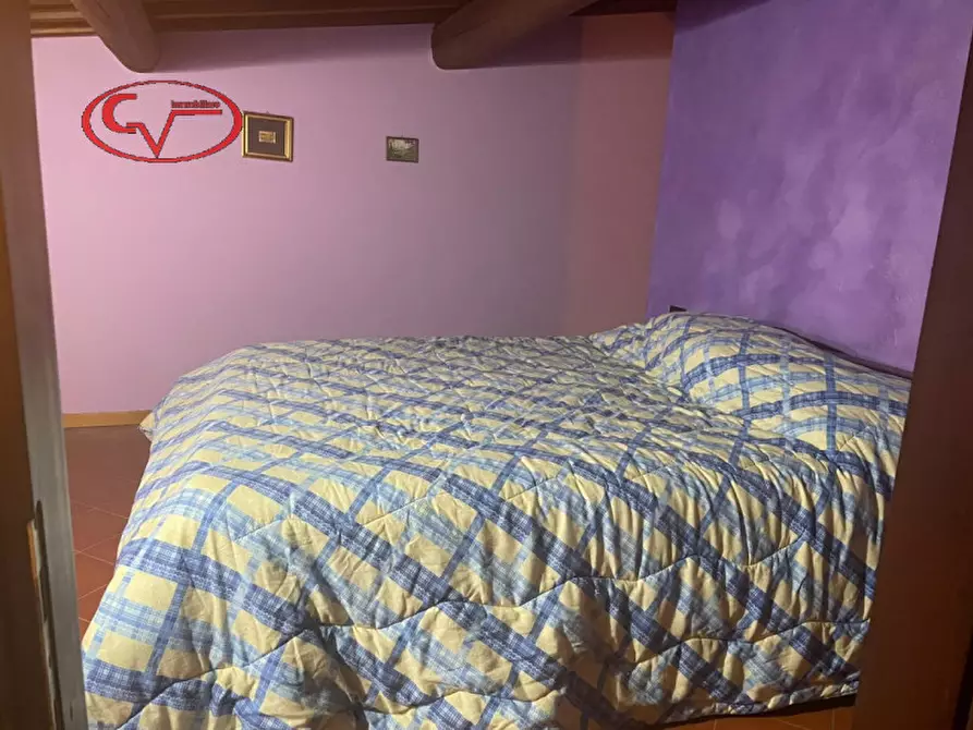 Immagine 11 di Appartamento in vendita  in centro storico a Laterina Pergine Valdarno