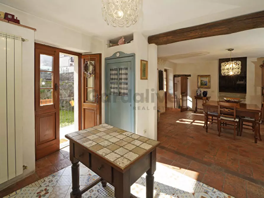 Immagine 13 di Casa indipendente in vendita  in via libertà a Tignale