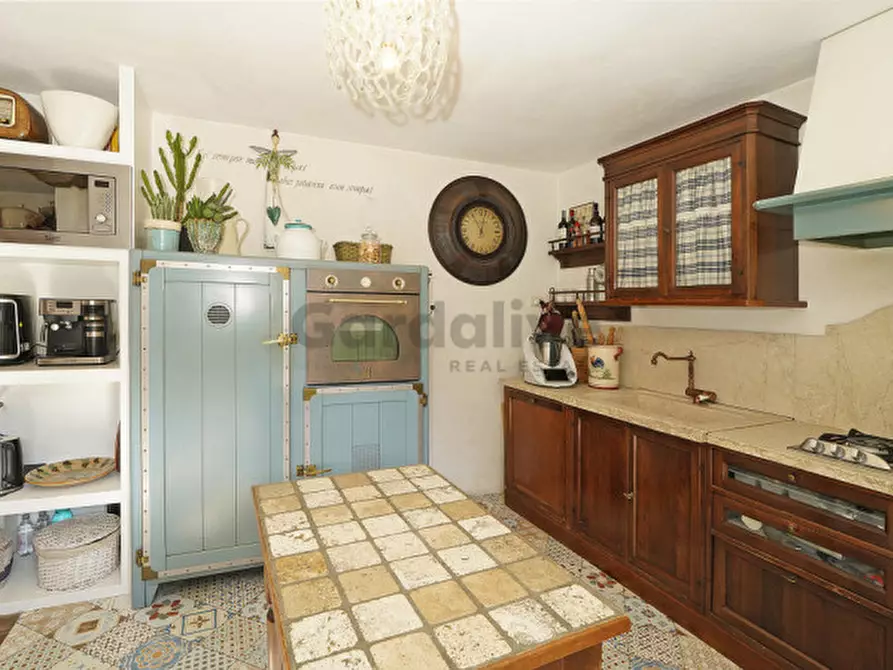 Immagine 23 di Casa indipendente in vendita  in via libertà a Tignale