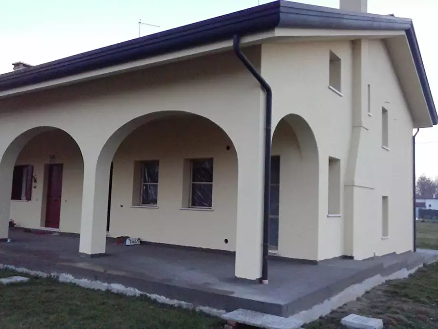 Immagine 5 di Casa bifamiliare in vendita  in chiesa a Casale Sul Sile