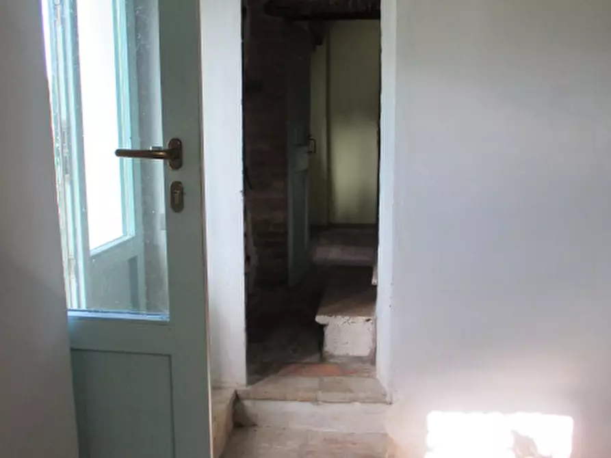 Immagine 28 di Rustico / casale in vendita  a Ostra