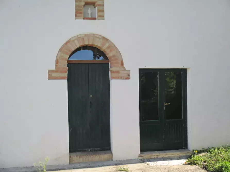 Immagine 37 di Rustico / casale in vendita  a Ostra