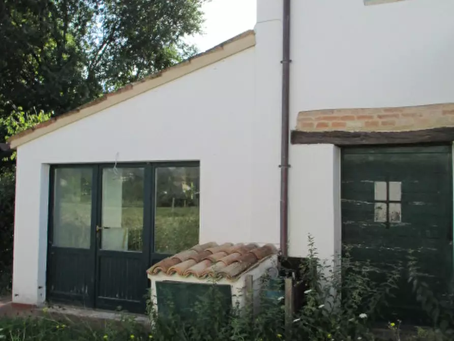 Immagine 43 di Rustico / casale in vendita  a Ostra