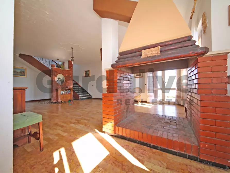 Immagine 6 di Villa in vendita  in Via Zublino 25 a San Felice Del Benaco