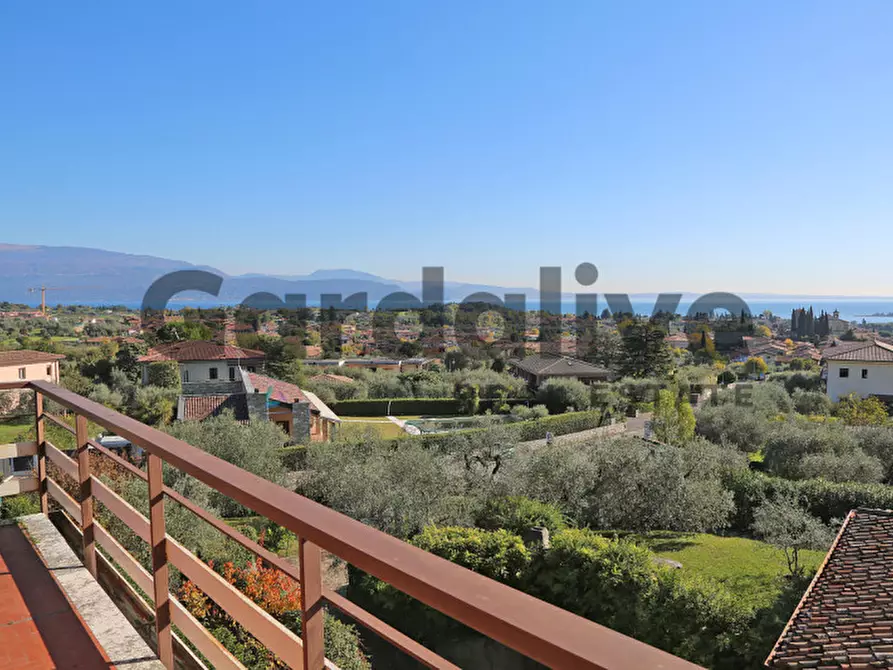 Immagine 8 di Villa in vendita  in Via Zublino 25 a San Felice Del Benaco