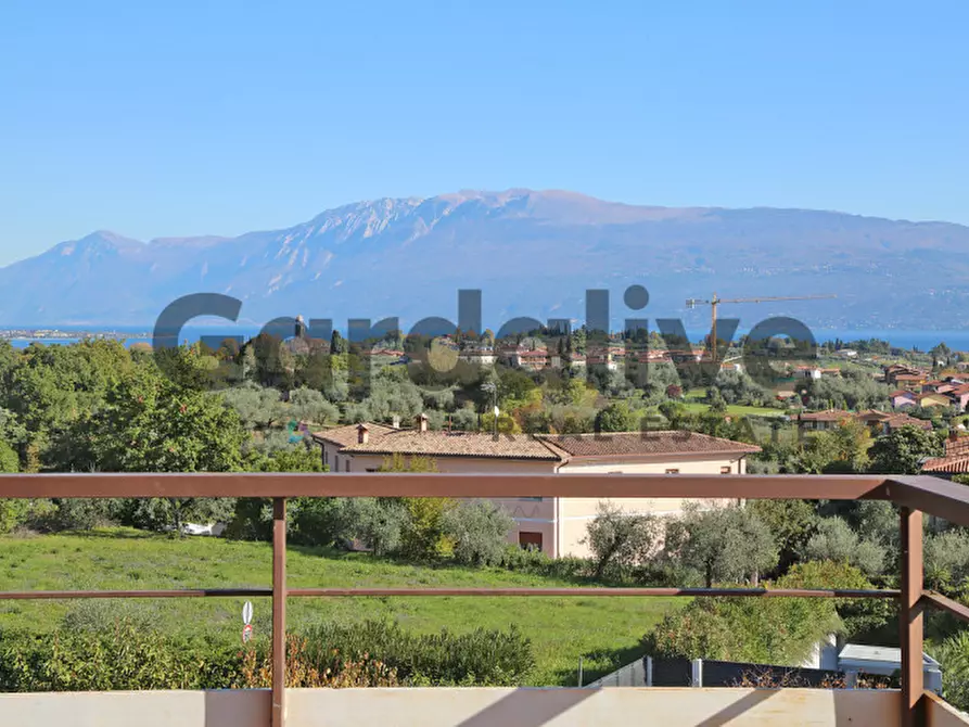 Immagine 9 di Villa in vendita  in Via Zublino 25 a San Felice Del Benaco