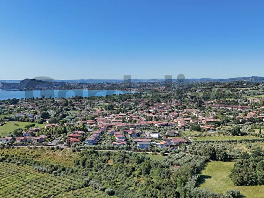 Immagine 11 di Villa in vendita  in Via Zublino 25 a San Felice Del Benaco