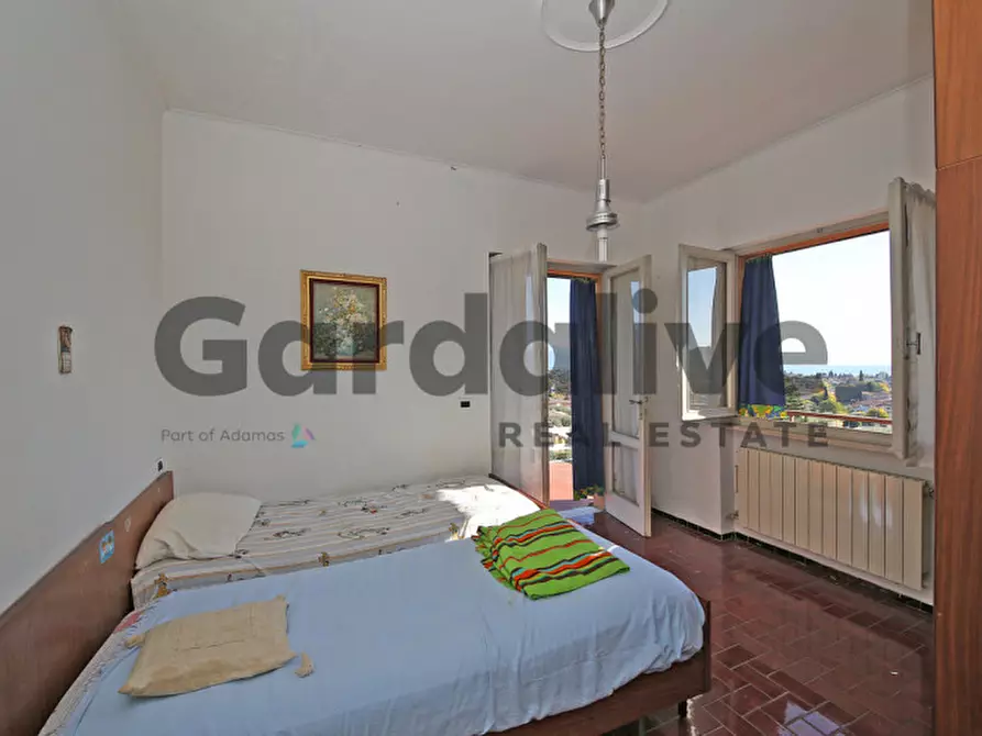 Immagine 12 di Villa in vendita  in Via Zublino 25 a San Felice Del Benaco