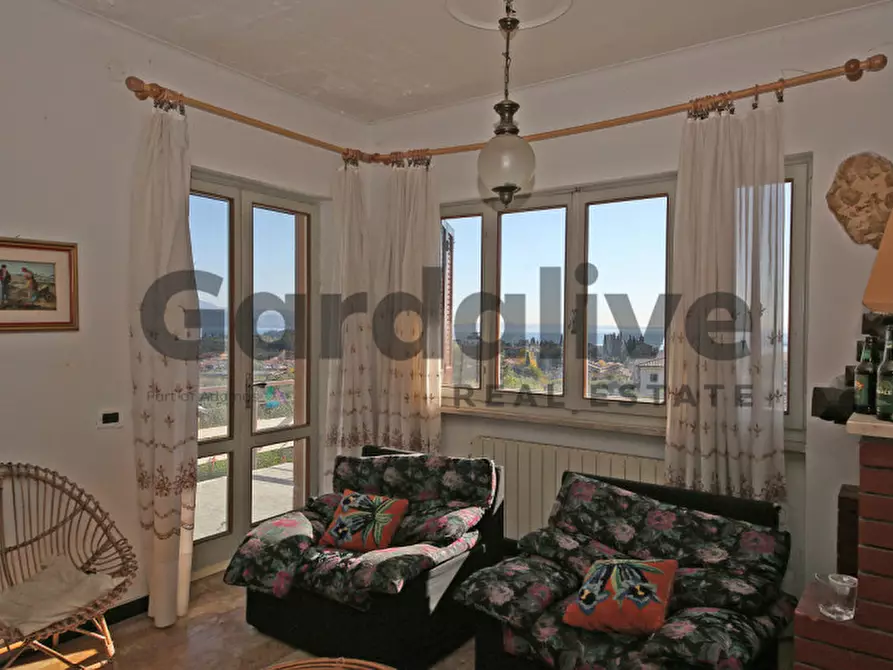 Immagine 17 di Villa in vendita  in Via Zublino 25 a San Felice Del Benaco