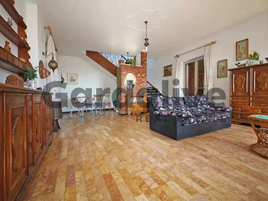 Immagine 18 di Villa in vendita  in Via Zublino 25 a San Felice Del Benaco