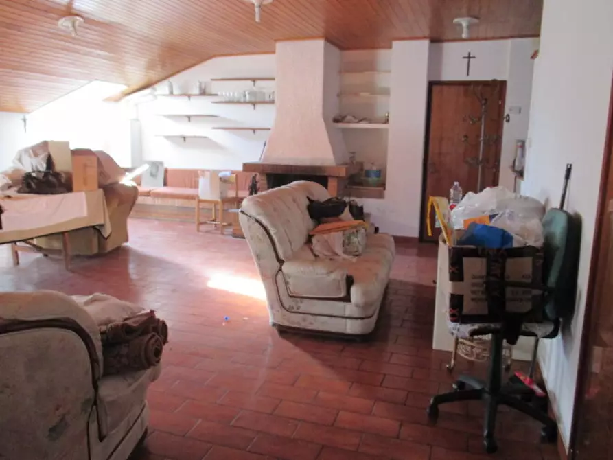 Immagine 3 di Appartamento in vendita  a Senigallia