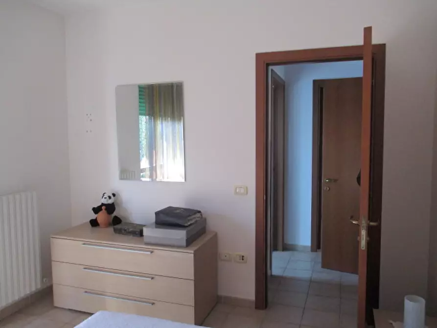 Immagine 13 di Appartamento in vendita  a Trecastelli