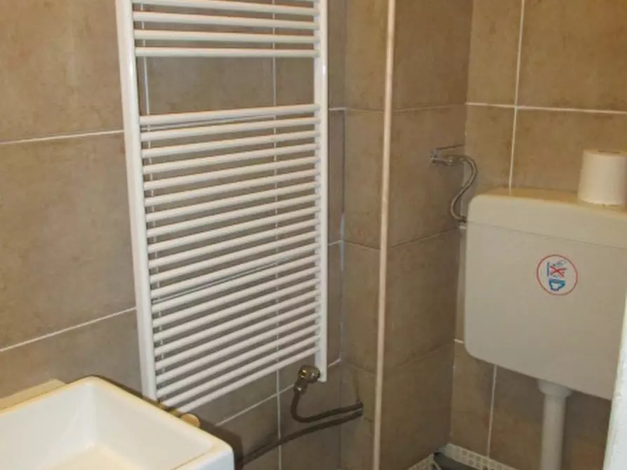 Immagine 20 di Appartamento in vendita  a Trecastelli