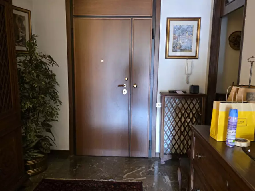 Immagine 4 di Appartamento in vendita  in via cesare battisti a Padova