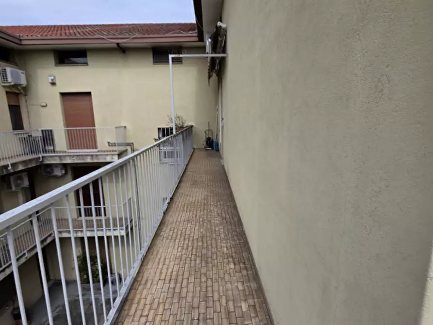 Immagine 16 di Appartamento in vendita  in via cesare battisti a Padova