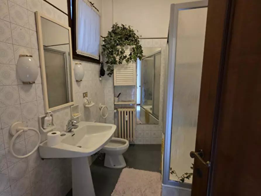 Immagine 46 di Appartamento in vendita  in via cesare battisti a Padova