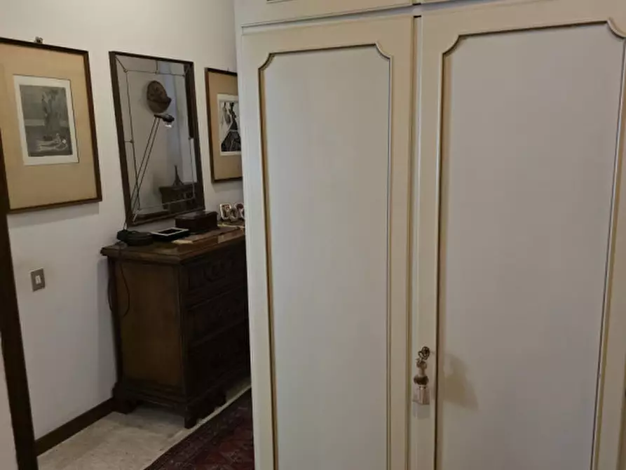 Immagine 54 di Appartamento in vendita  in via cesare battisti a Padova