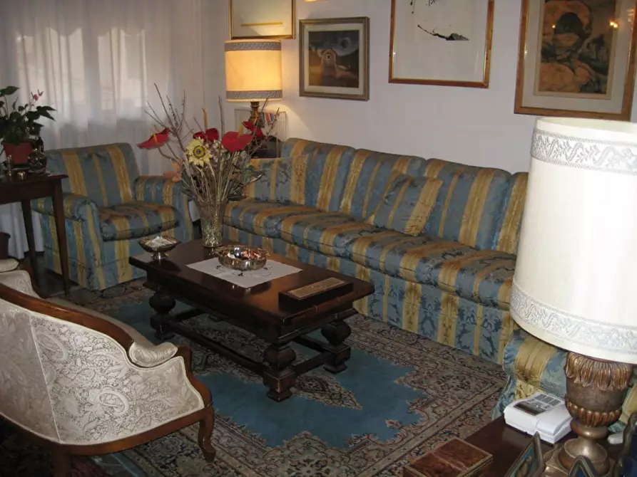 Immagine 5 di Appartamento in vendita  in via cesare battisti a Padova