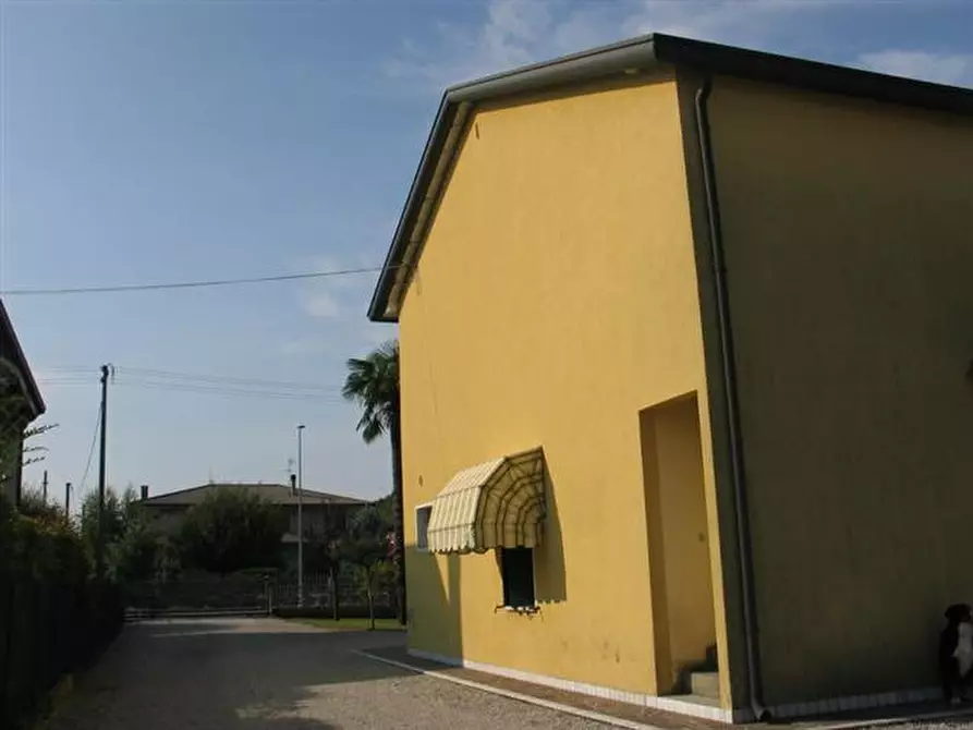 Immagine 1 di Casa indipendente in vendita  a Massanzago