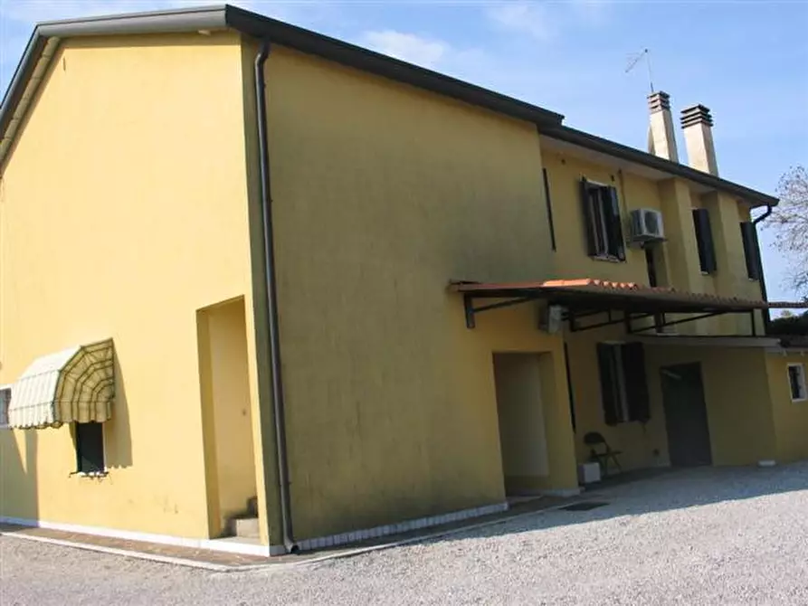 Immagine 2 di Casa indipendente in vendita  a Massanzago