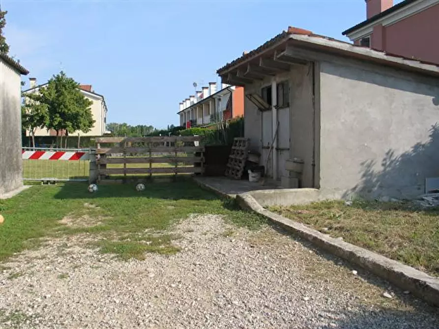 Immagine 3 di Casa indipendente in vendita  a Massanzago