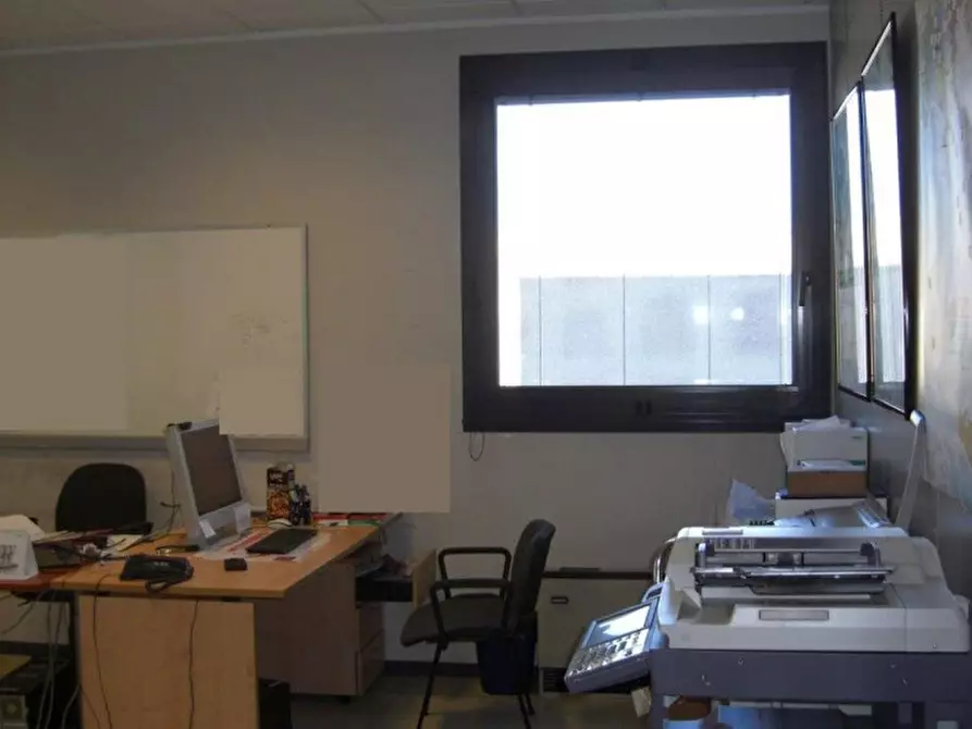 Immagine 22 di Ufficio in affitto  in VIA TOBAGI a Peschiera Borromeo