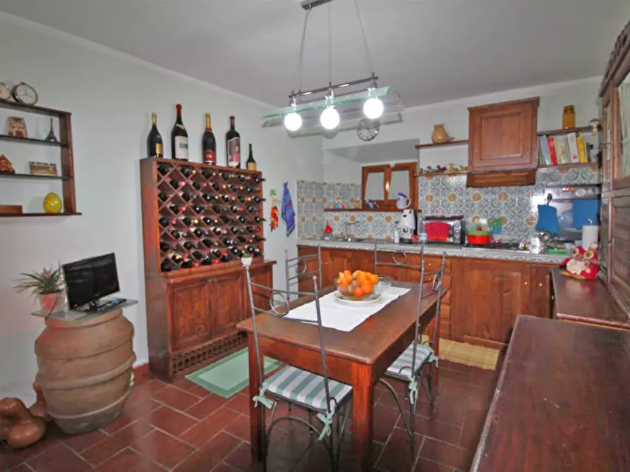 Immagine 10 di Rustico / casale in vendita  in via le contesse case sparse a Cortona