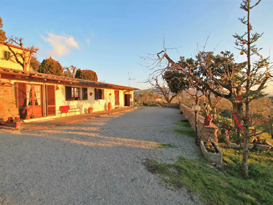 Immagine 42 di Rustico / casale in vendita  in via le contesse case sparse a Cortona