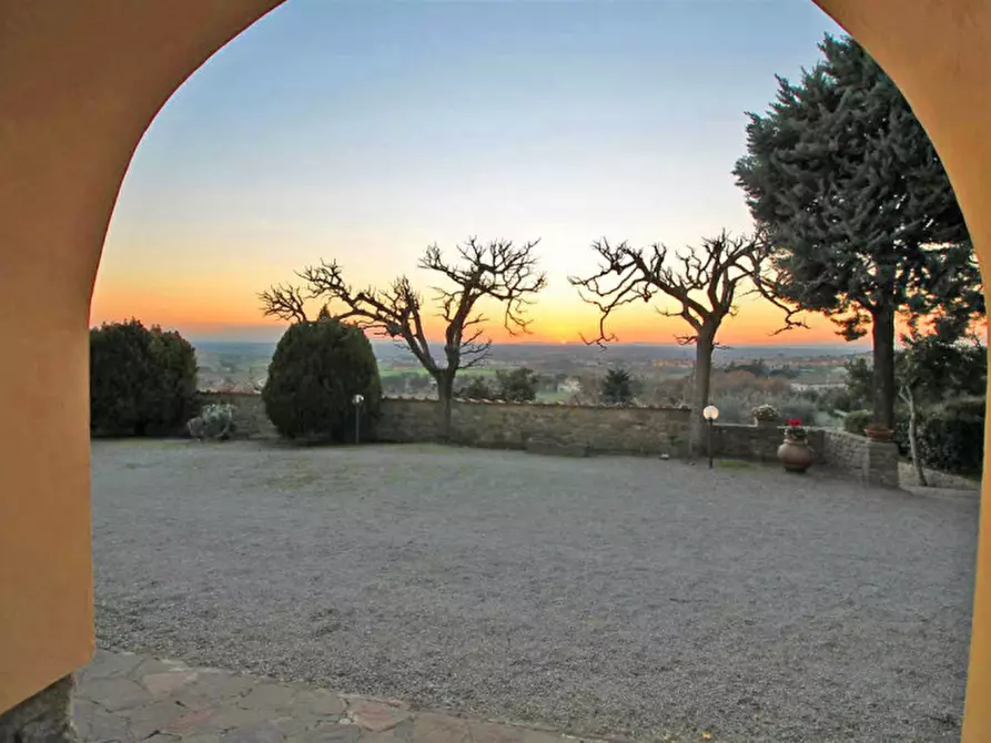 Immagine 43 di Rustico / casale in vendita  in via le contesse case sparse a Cortona