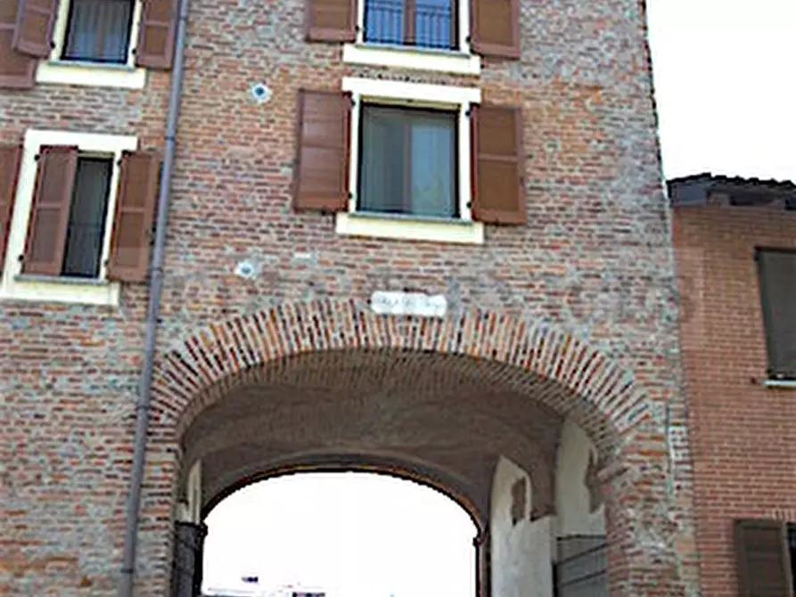 Immagine 1 di Appartamento in vendita  in via Cascina Malaspiniana 17/a a Sannazzaro De' Burgondi