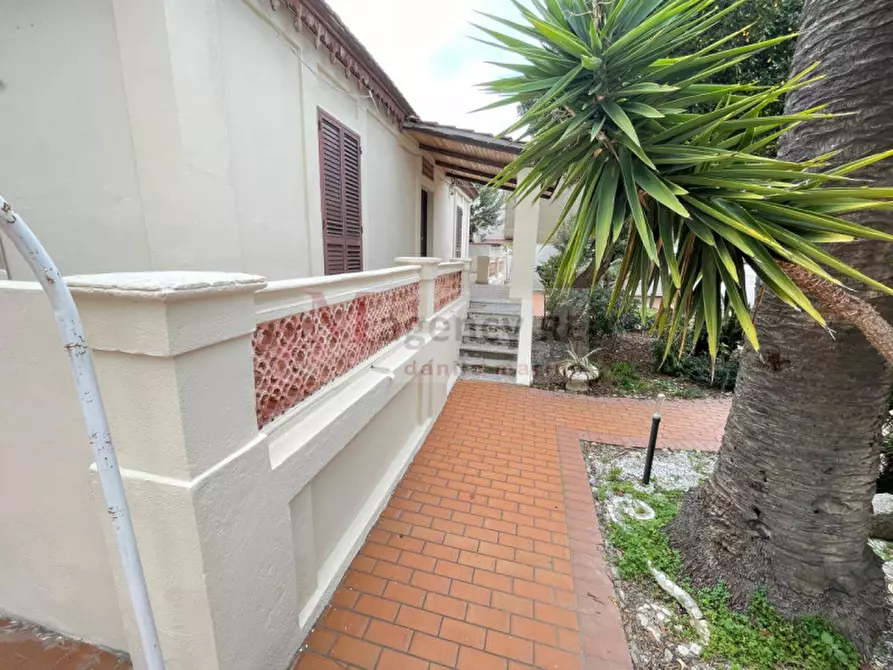 Immagine 2 di Villa in vendita  in 409 Via Lia Pellaro a Reggio Di Calabria