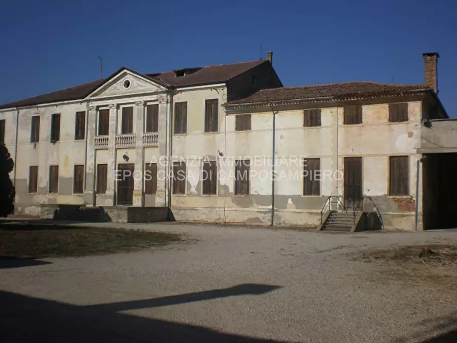Immagine 1 di Villa in vendita  a San Giorgio Delle Pertiche