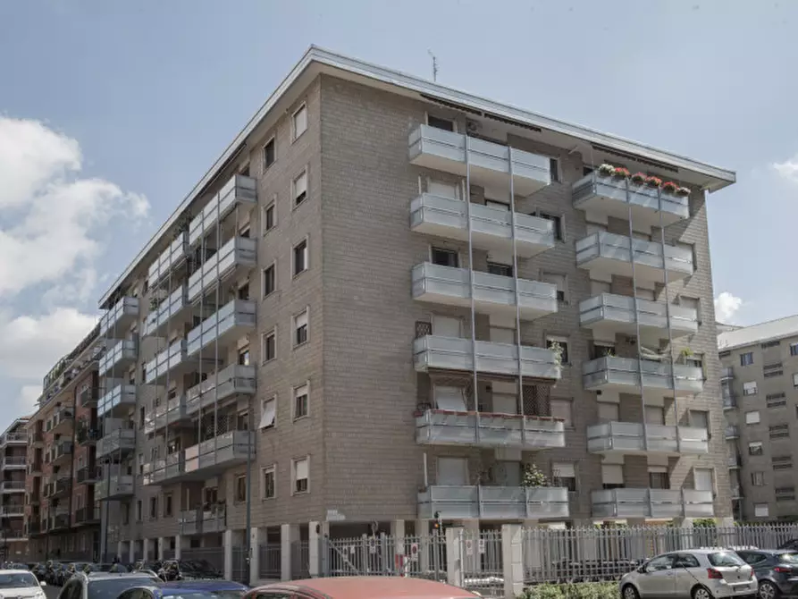 Immagine 1 di Appartamento in vendita  in Via Filippo Acciarini 19 a Torino