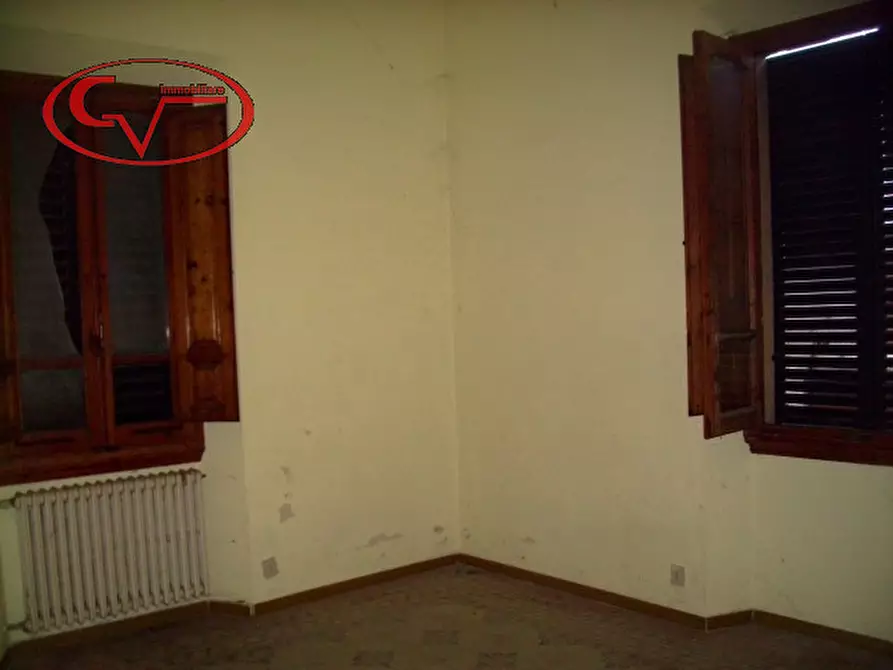 Immagine 1 di Appartamento in vendita  in via trieste a Bucine