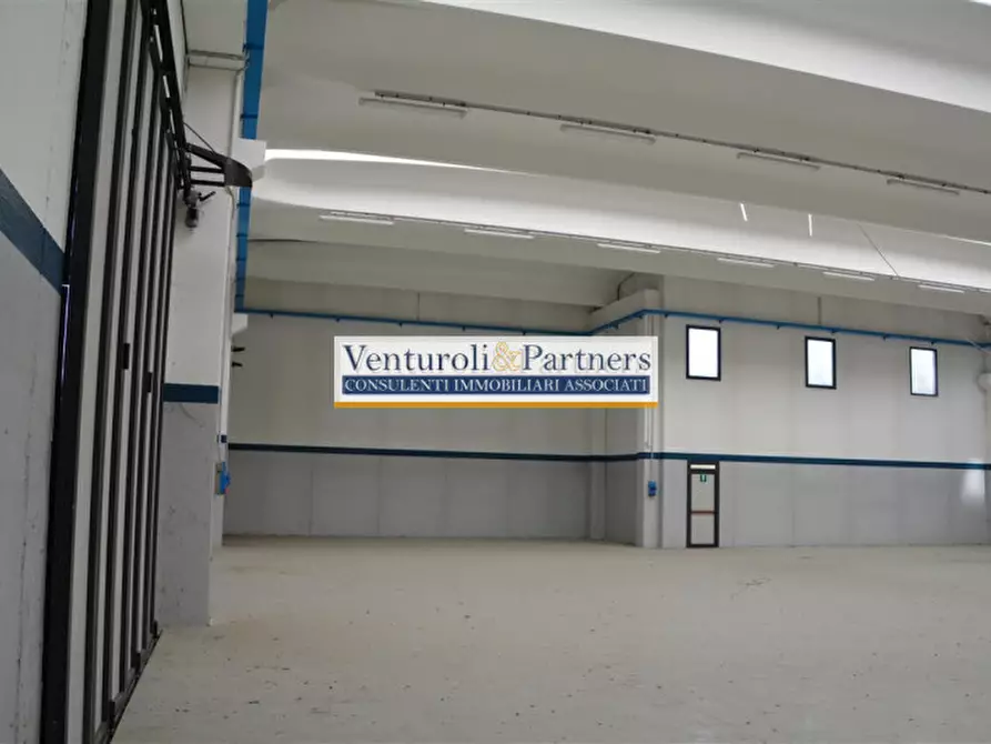 Immagine 3 di Capannone industriale in vendita  in via ugo foscolo a Ghedi