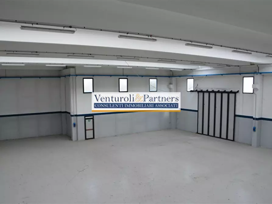 Immagine 4 di Capannone industriale in vendita  in via ugo foscolo a Ghedi