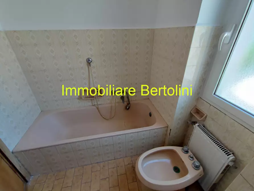 Immagine 16 di Casa trifamiliare in vendita  in corso marconi a San Remo
